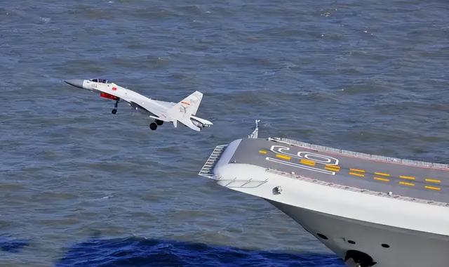 辽宁舰直逼冲绳270公里！日本战机急升空，谁在慌张一目了然