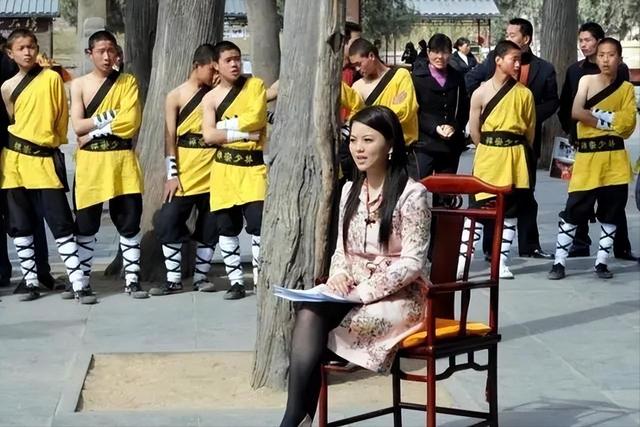 李湘不再隐瞒！坦白与释永信关系亮明态度，亲密照终于有了答案