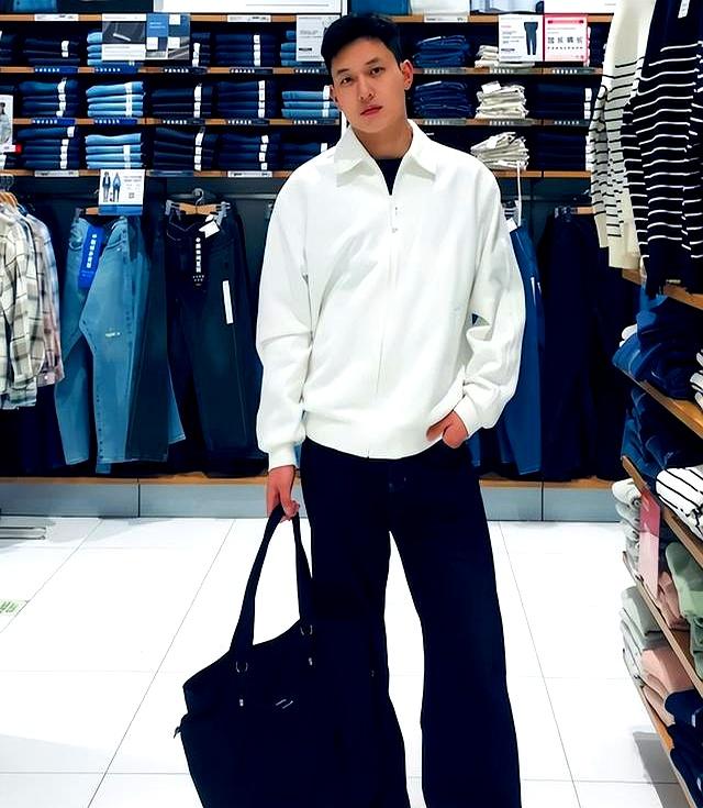 为什么劝你多背“托特包”，看上海男人就懂了，简约低调又有格调