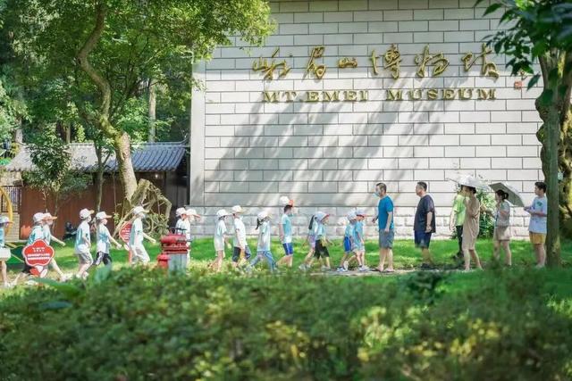 乐山本地人私藏！30个小众打卡地，颜值高还不挤！