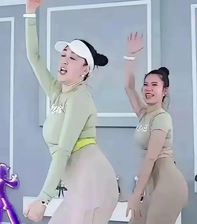 钟丽缇也太尴尬了吧！一身赘肉还天天直播教人跳健身操。勇气可嘉