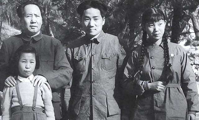 如果毛岸英不牺牲，毛主席会不会让他接班？历史早就给出了答案