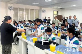 襄阳四中义教部受教育部肯定图片