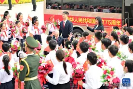 中华人民共和国国家勋章和国家荣誉称号颁授仪式在京隆重举行图片