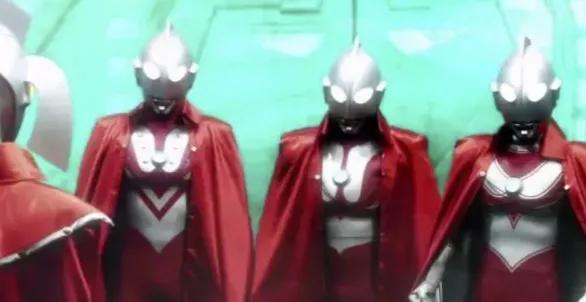 初代奥特曼佐菲和新奥特曼利匹亚佐菲