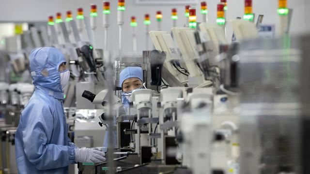 人还没到北京，特朗普先服软，中国出手就是3440亿，ASML或被取代