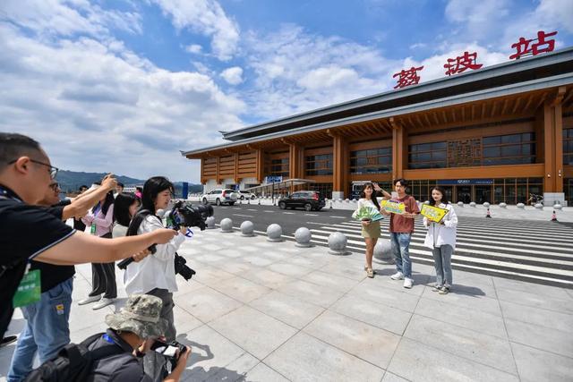 拒观光游内卷！大雄在贵州创新，“一人一技”成爆款