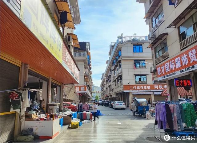 周末往返!100元实现买买买自由!这座“跨国吃货天堂“