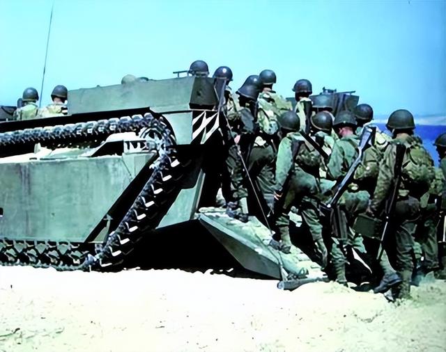 141艘航母卖遍全球！二战美国GDP暴涨147%，靠战争赚得盆满钵满？