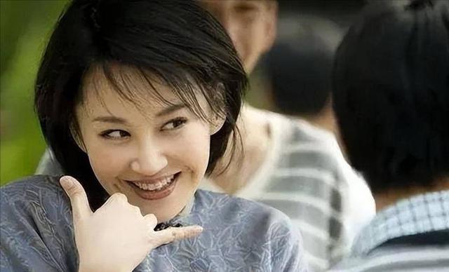 她一生 “风流成性、老少通吃”，撩汉无数，现如今56岁却依旧单身