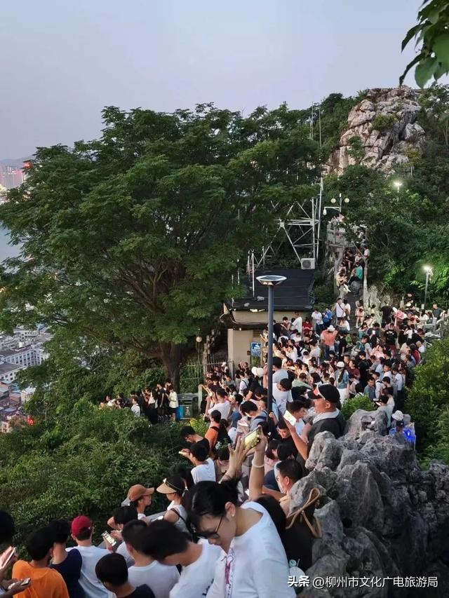 龙城今夏变“顶流”！柳州暑期“热力值”爆表