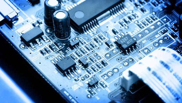 能源不足、芯片断供，2大挑战接踵而至，德国正面临“工业危机”