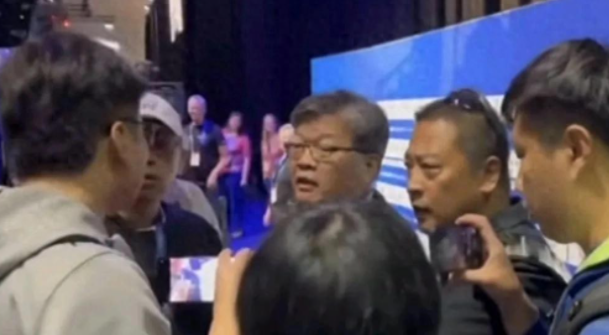 两岸代表团爆发冲突，对方划伤大陆人员，嚣张嘴脸曝光，官方出手
