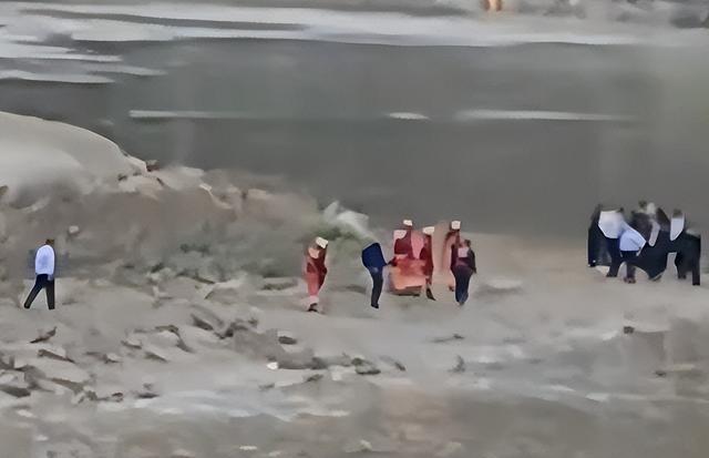 新郎跳河后续！3人已被处罚，并非传闻那么简单，父亲发声更扎心