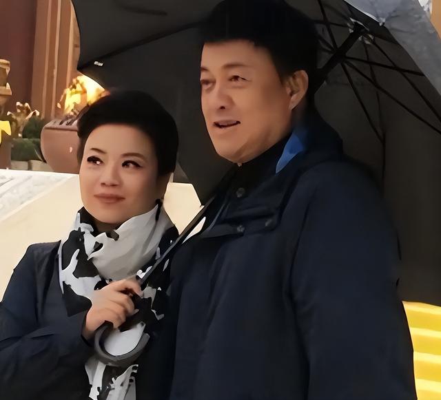 不结婚怎么解决生理需求？56岁的歌唱家张也	，用行动给出了答案