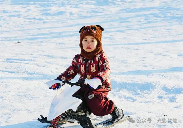 敦煌“童话雪乡”引客来