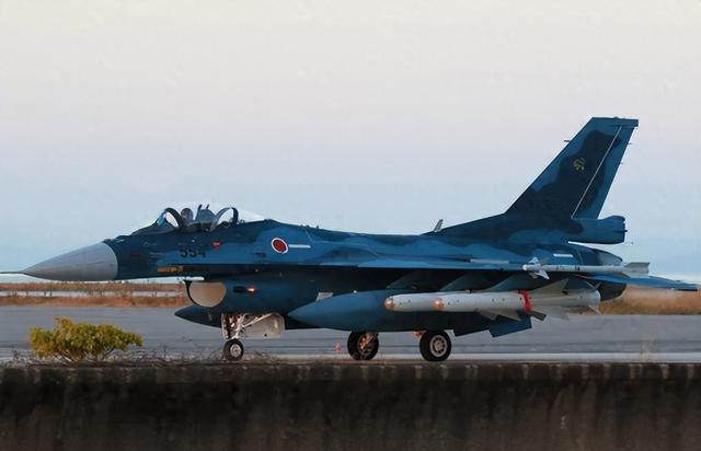 12架日机挂满导弹	，对辽宁号发动模拟打击？日本该庆幸这不是实战