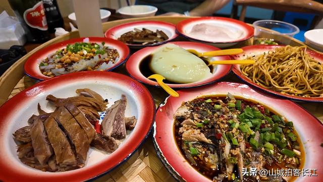 川南头号“黑马”城市，拥有多张响亮名片，实力直逼绵阳有何底气