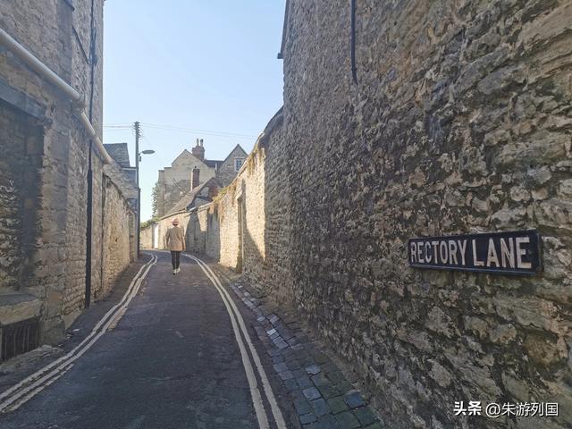 750年牛津，5000年巨石阵，一场与时间赛跑之旅