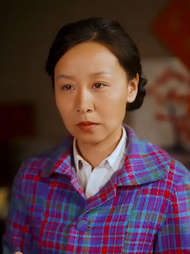 短剧招募陷阱：中老年人逐梦“霸总爹”，先交6980培训费？