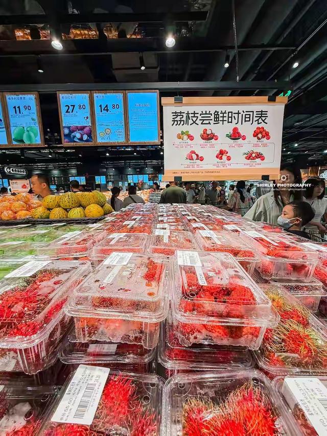 上海游客第一次去胖东来，比网上传的更离谱，被吓到赶紧结账走人