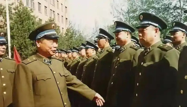 陈毅要求乘飞机从西藏回北京，空军少将张廷发：先别答应，等一等