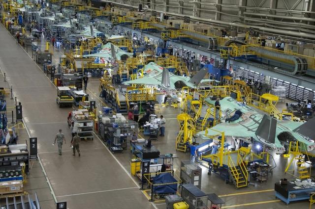 特朗普惹大祸！沉默10天后，中方突然对美强硬出手，力度之大前所未有