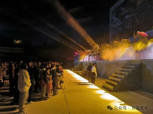 红色为底，金秋为笔！武乡绘就文旅融合新画卷