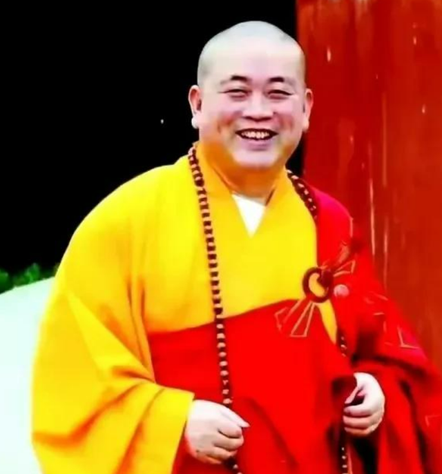 曝释永信被带走调查，少林寺回应模糊，曾被举报在国外有上亿豪宅