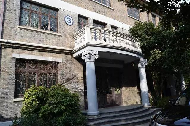 小巷深处的故事