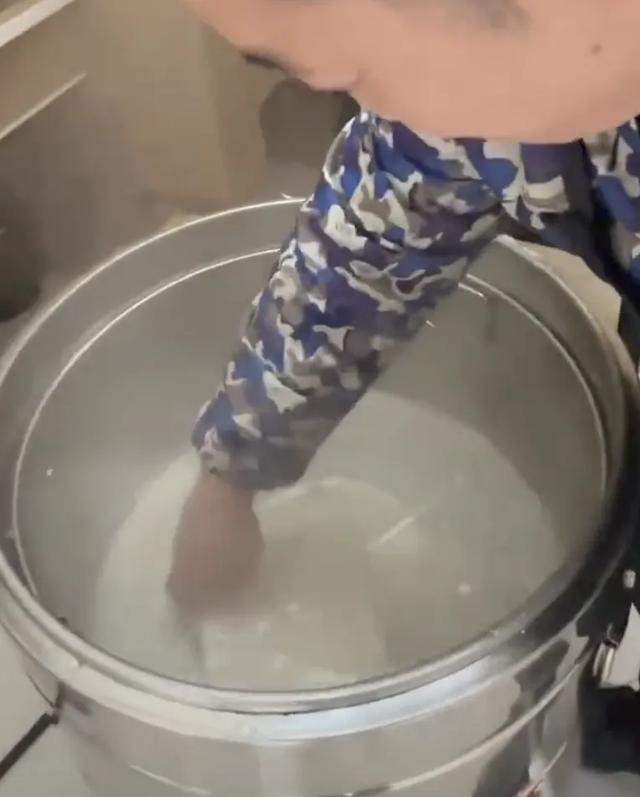 人工智能，已经发展到相当智障的境界了