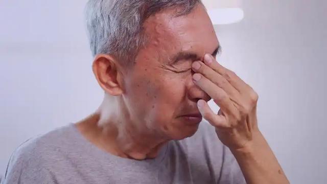 蜂蜜水成为关注中心！医生发现：睡前喝蜂蜜水，或有3种神奇效果