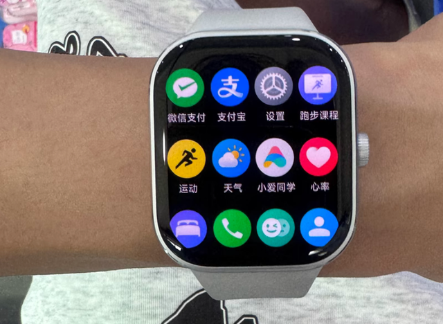 2025智能手表闭眼入榜单！8款神仙机型拯救你的选择困难症