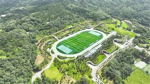 球馆、球场、彩虹跑道！健身、休闲、文化、娱乐！浮山全民健身中心正式启用