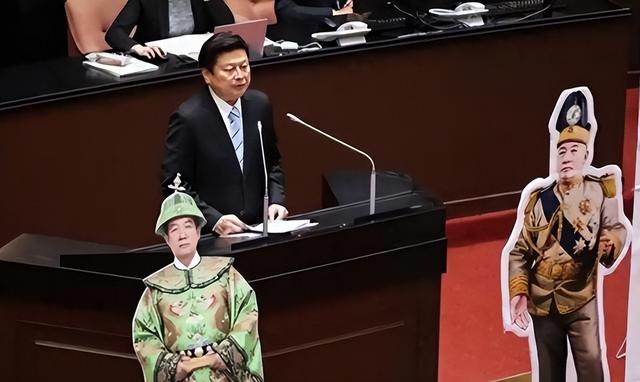 赖清德拒绝受审	，台当局调转“枪口	”，大陆：胆敢乱动，后果自负