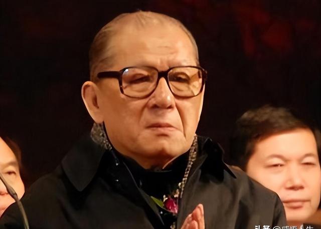 他曾3次担任市委书记，40岁官至副国级，43岁力挽狂澜