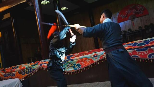 徽州人的“立体教科书”找到了！棠樾牌坊群：一砖一瓦都在诉说徽州的百年沉浮 | 皖美秋日