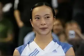 为国争光，却因“个矮”被“踢出”国家队！无奈入外籍猛夺11冠图片