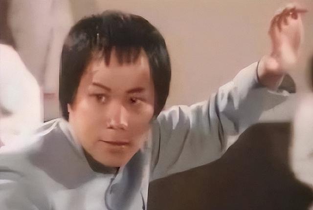 14号离世18号账户仍更新，陈真梁小龙死因披露，让人难以置信