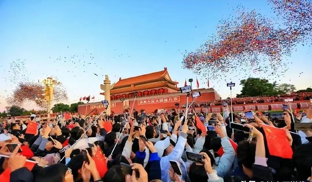 中国93大阅兵为何不在国庆节举行，而是定在9月3日？这其中暗藏最精妙的谋略！日媒：这是展示战胜国的实力！