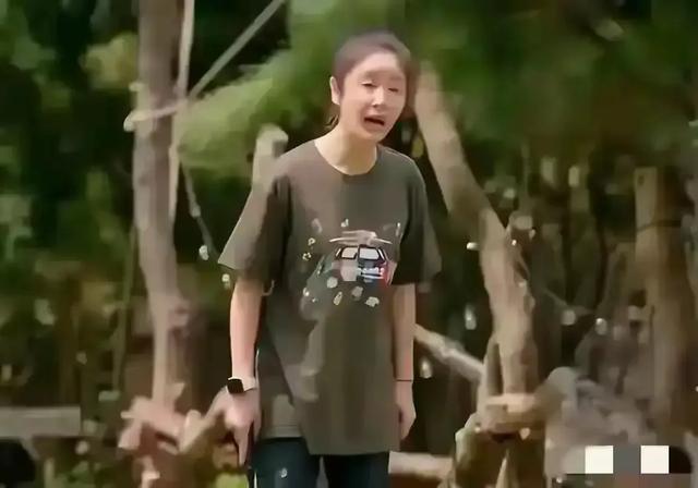 47岁林心如老到认不出！面部松弛憔悴沧桑，素颜打扮像农村大妈