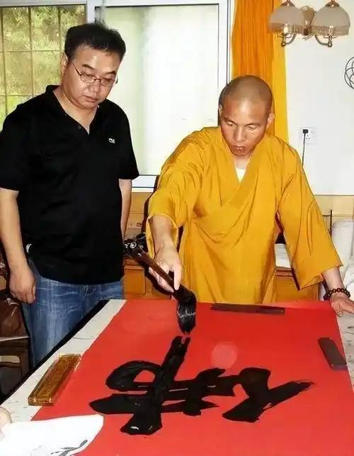 局面突变？释永信被带走仅7天，四大名人挺身而出，愿为其养老