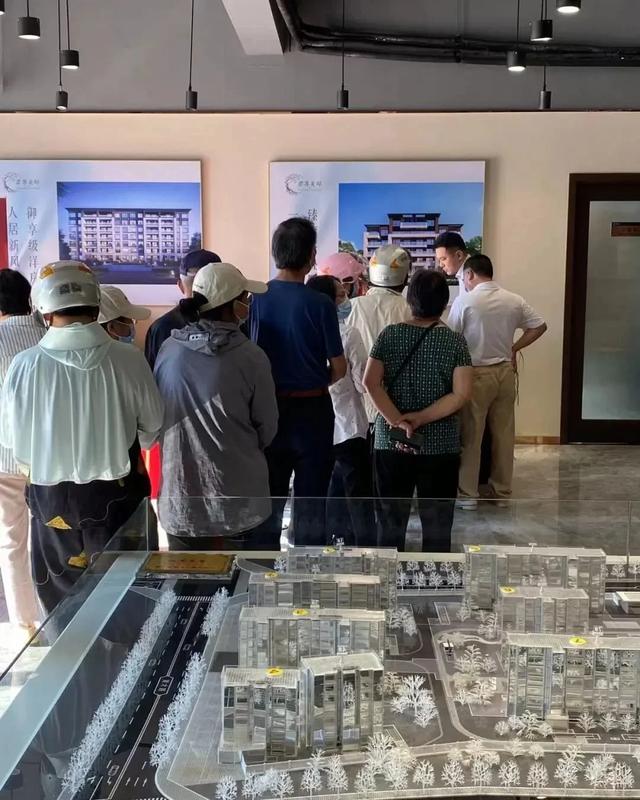 再添一座“鬼城”！房子价格从2万跌破到4千，现在却无人问津