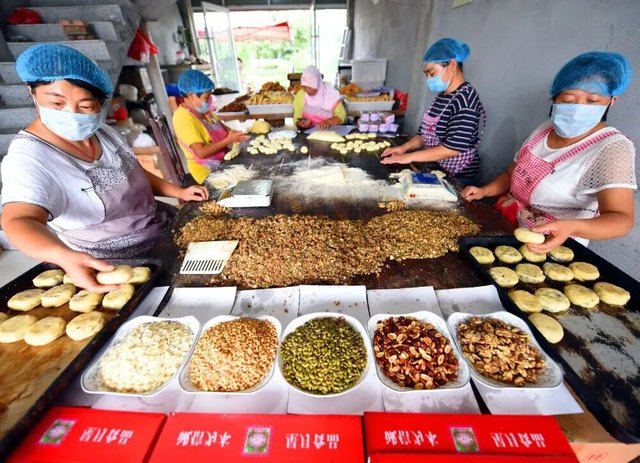 临沂人游临沂｜赶郯城大集吃刚出锅的烧鸡，初冬游古郯烟火