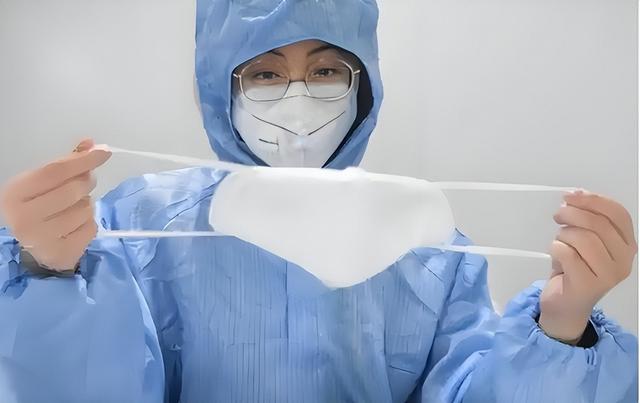 五年前，他靠转卖口罩一年狂入60亿元，住5万一夜酒店，如今咋样