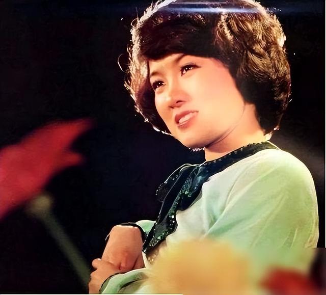 原来早已不是中国籍？事业巅峰远赴美国，被老外“玩腻”晚年回国