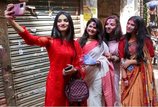 在印度，看到左边鼻子有鼻环的女性，千万不要随意搭讪！