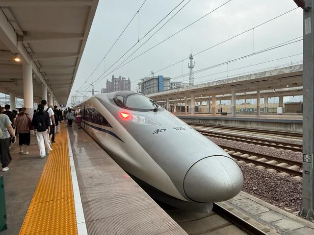 坐上高铁上北京