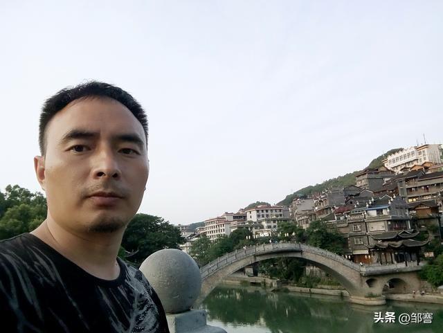 寻美巴渝：一天霞色，与君共醉
