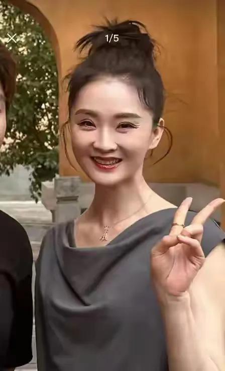 王艳近期的照片，真的太好看啦！不得不说富贵能养人呐！